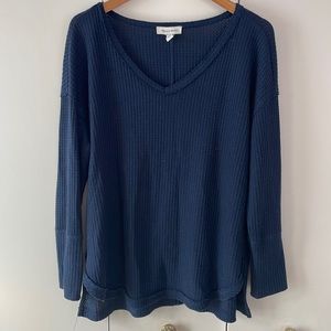 V neck thermal